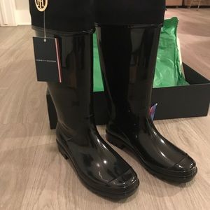 Tommy Hilfiger Rain Boots Size 8